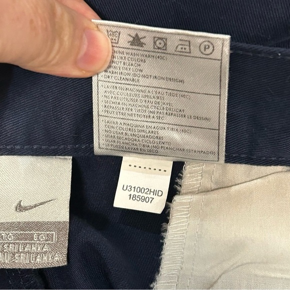 Nike Men’s Golf Shorts Size 40 Navy Blue Pleated Cotton Athletic Preppy - Picture 13 of 16